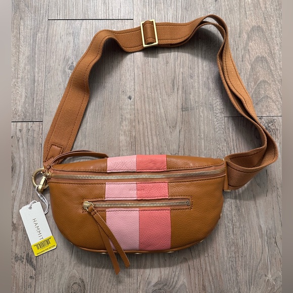 Hammitt Handbags - HAMMITT CHARLES CROSSBODY MED
Color-Artist Tape/Brushed Gold